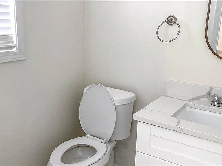570 Sterling Pointe Ct — Photo 14