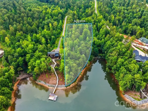 2250 Windom Peak Smt, Connelly Springs, NC 28612
