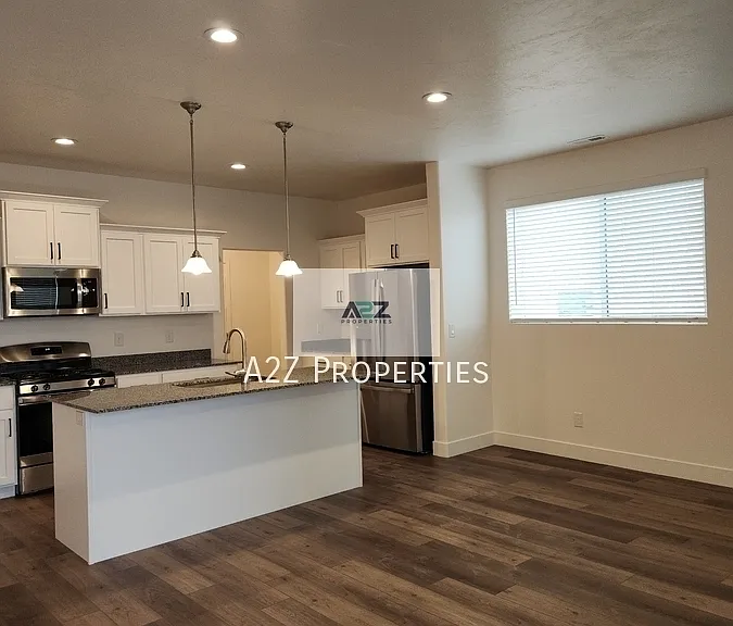 924 S 850 W — Photo 4