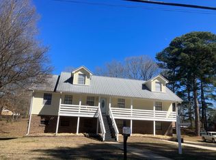 713 12th Ln, Pleasant Grove, AL 35127