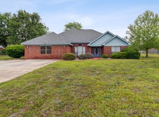 1947 Kingston Ln, Hinesville, GA 31313