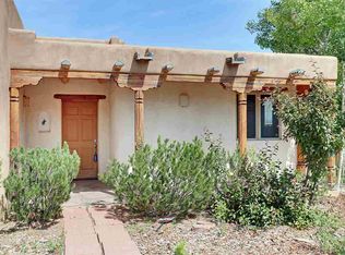 382 Vegas De Taos Cir, Taos, NM 87571