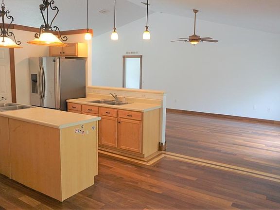 4th image of 7627 Lake Andrea Cir