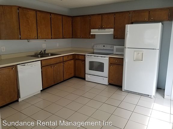 4th image of 3054 Yorktown Cir