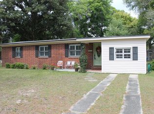 6023 Lake Ridge Ave, Jacksonville, FL 32211