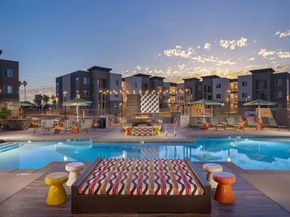 Hangar at Thunderbird