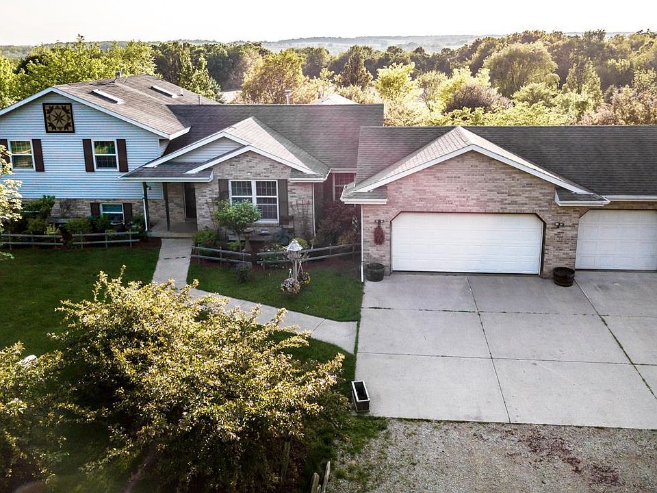 12820 W Avon North Townline Rd, Brodhead, WI 53520 MLS 1942140 Zillow