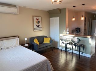 945 11th St N #1, Saint Petersburg, FL 33705