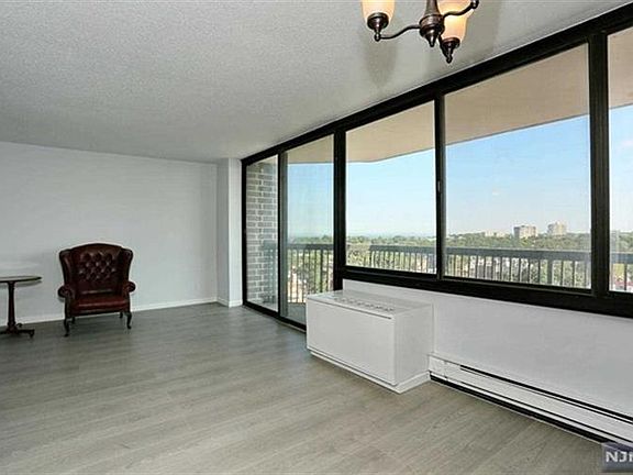 4th image of 770 Anderson Ave APT 9K