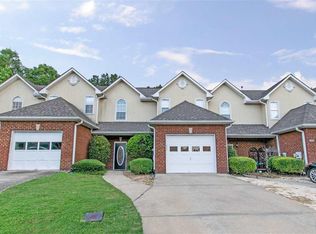 831 Treymoor Lake Ct, Alabaster, AL 35007
