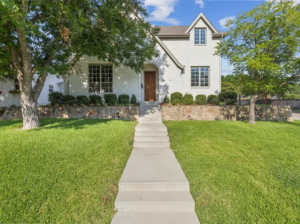 2557 Walsh Ct, Fort Worth, TX 76109