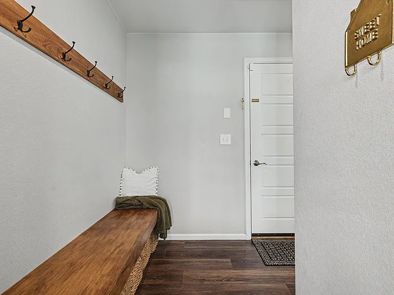 7856 Luminary Ln — Photo 18
