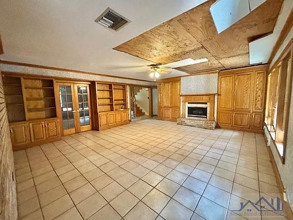 4th image of 821 Barrilleaux St