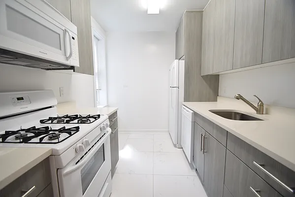 Rented by Goldfarb Properties | media 2