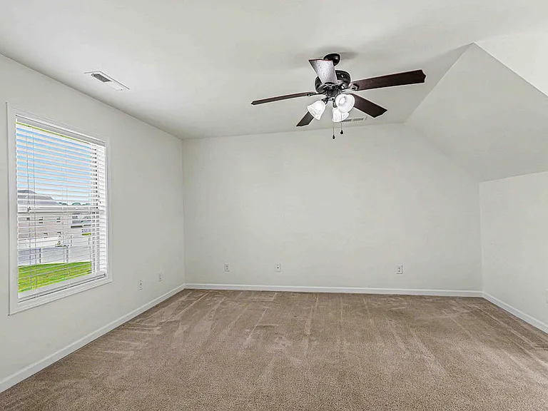123 Saw Grass Dr — Photo 37