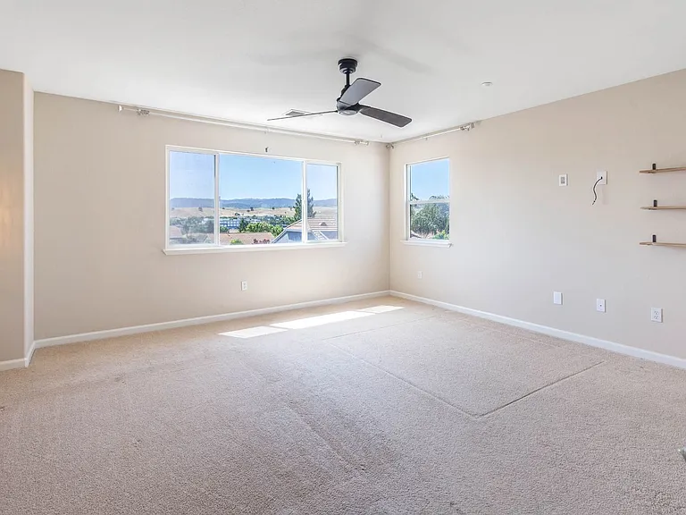 2902 Haddington Ct — Photo 33