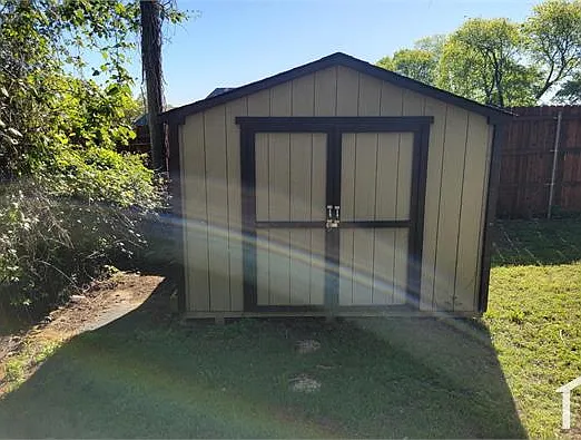 3159 Southlake Park Rd — Photo 9