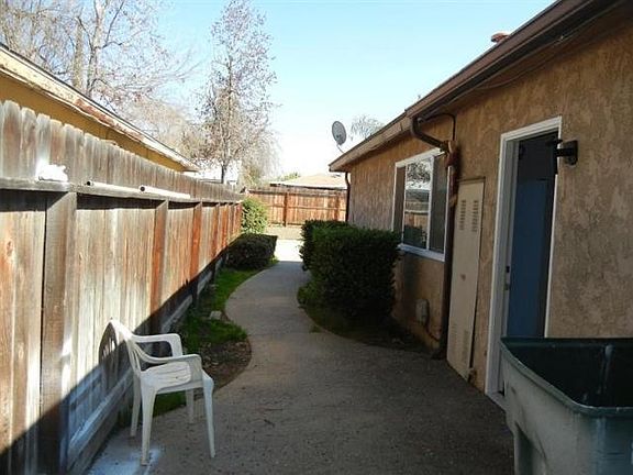 2nd image of 4672 N Woodson Ave
