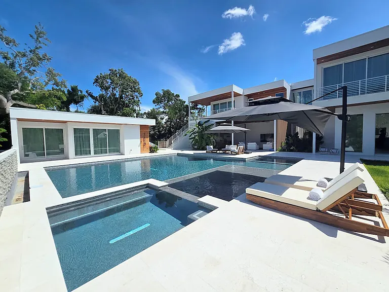 Roberts Bay Ln — Photo 66