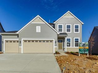 5913 Hawkins Ridge Ct, Saint Louis, MO 63129