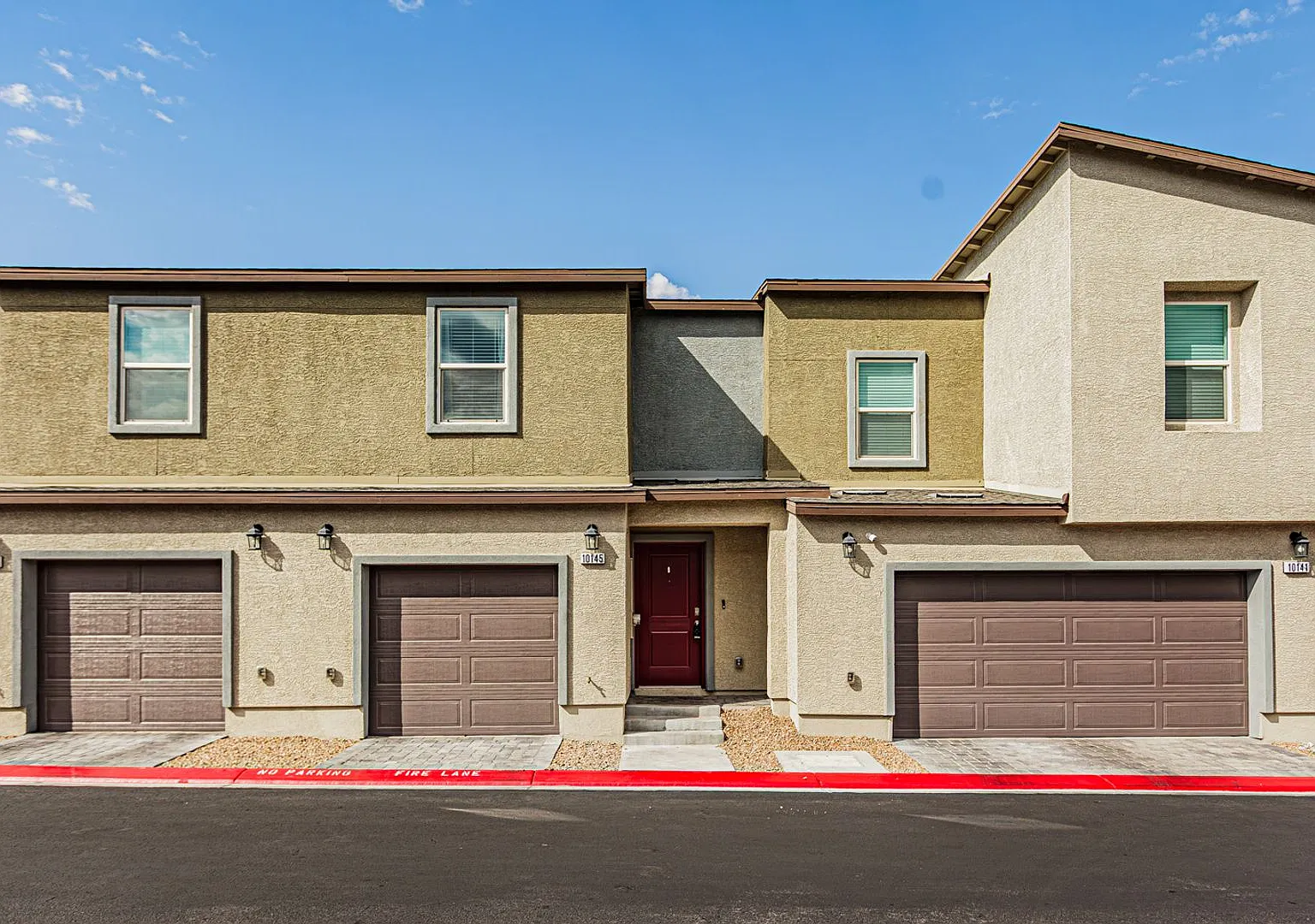 Townhouse near Southern Highlands — Photo 2