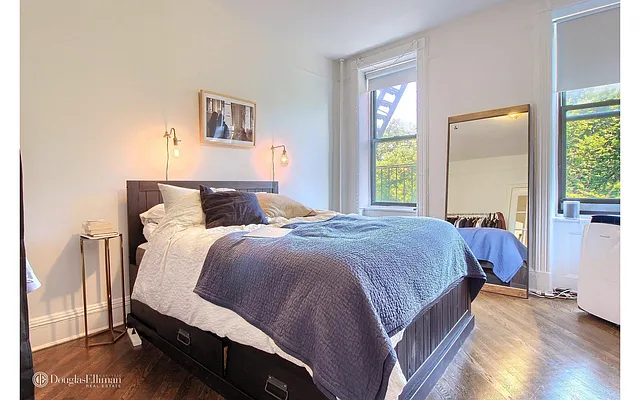 Rented by Douglas Elliman | media 33