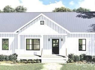 1530 University Park Dr, Lancaster, SC 29720