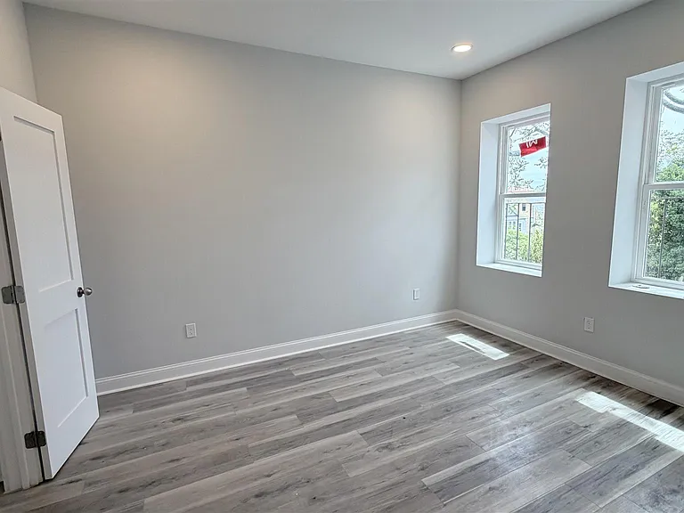 74 Kirkland St #24 — Photo 9