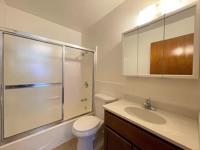3802 39th Ave #7 — Photo 7