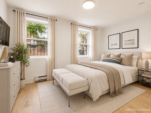 4th image of 558 Henry St APT 1