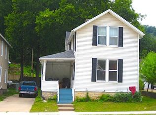 623 Main St, Mc Gregor, IA 52157