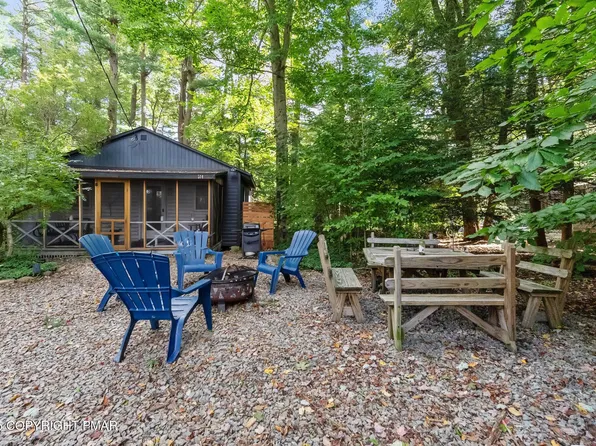 314 Anthony Ln, Pocono Pines, PA 18350