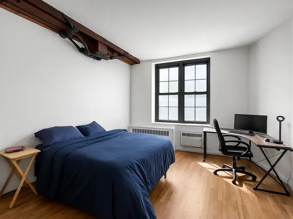 324 Pearl Street image 2 of 4