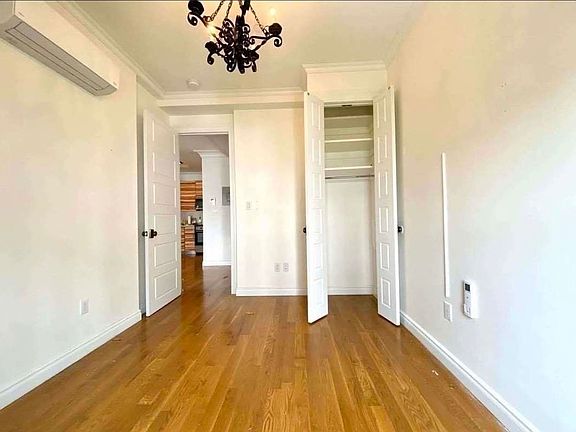 4th image of 1245 Dean St #4