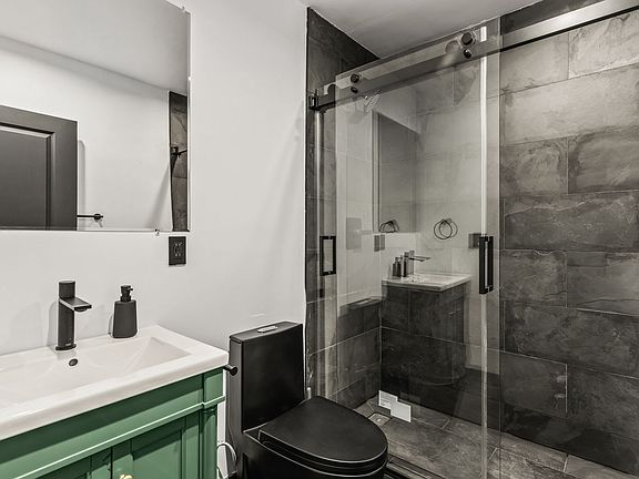 3rd image of 10799 Ohio Ave #4