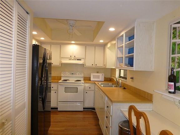 5th image of 5711 13th Ave W #5711