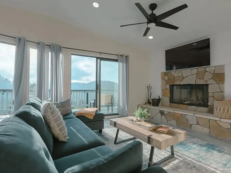 805 Berne Dr — Photo 8