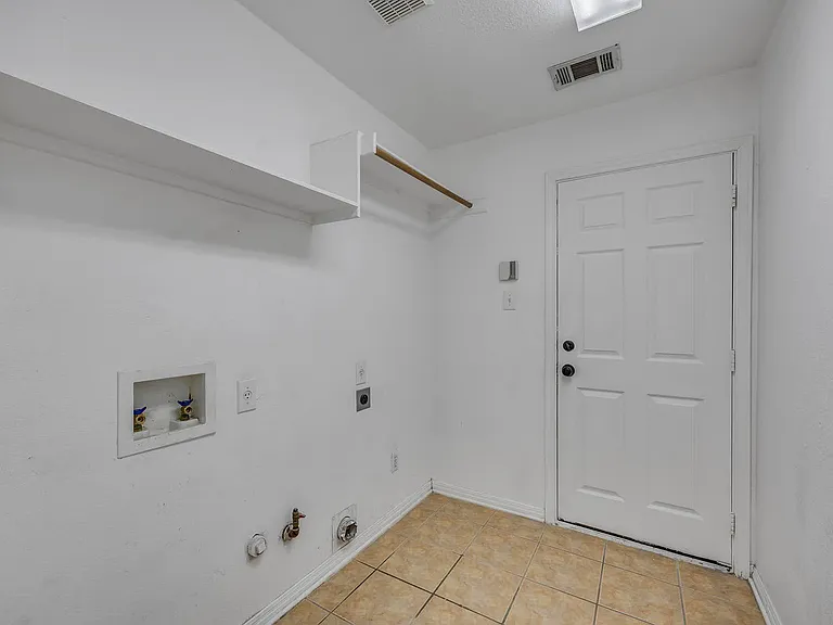 2726 Grimes Ranch Rd — Photo 9