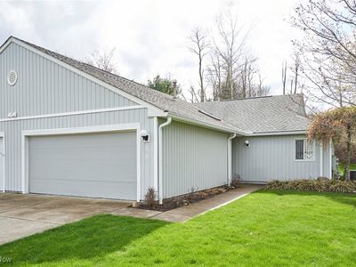 1515 Iris Glen Dr, Twinsburg, OH, 44087