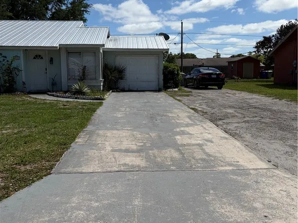 1055 23rd Pl SW, Vero Beach, FL 32962