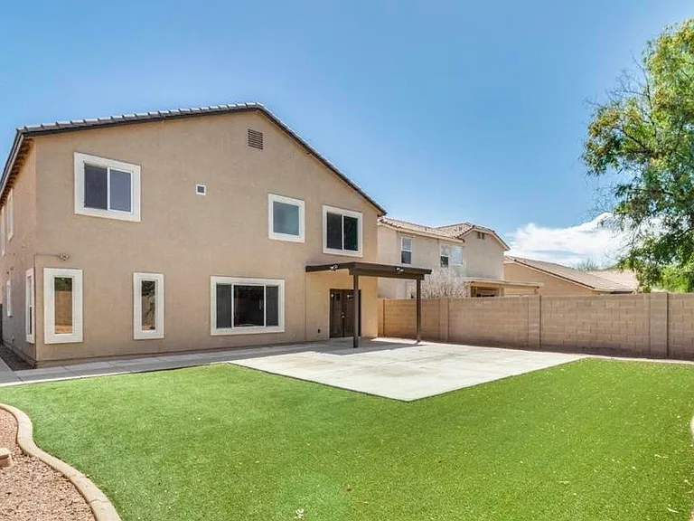 15340 W Laurel Ln — Photo 5