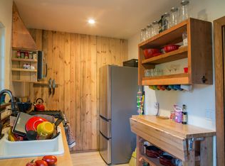 18760 Trillium Ln, Fort Bragg, CA 95437