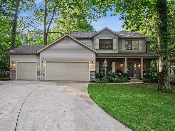 22152 White Spruce Ct, South Bend, IN 46628