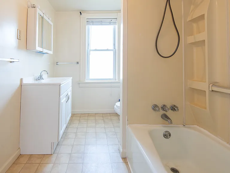 420 Virginia Ave — Photo 16
