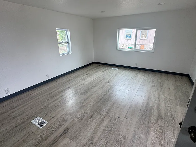 268 E Rolling Hills Dr — Photo 25