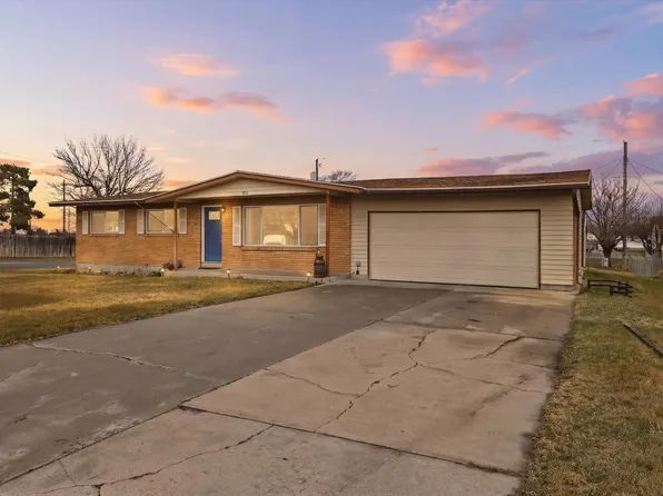 1113 S Main St, Garland, UT 84312
