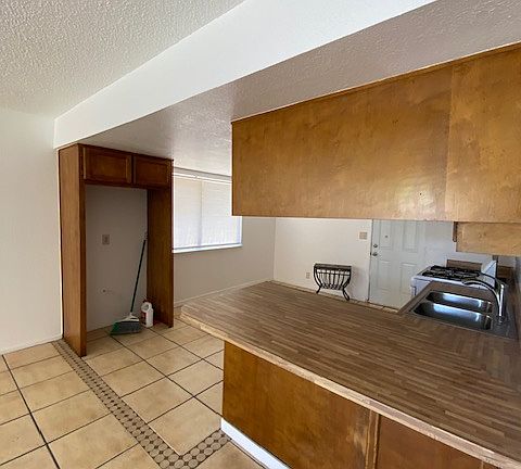4th image of 435 W Church Ave