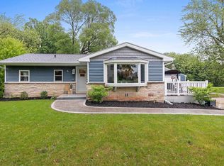 1817 Grace St, De Pere, WI 54115