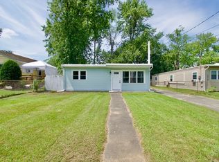 34 Wallace St, Springfield, MA 01119