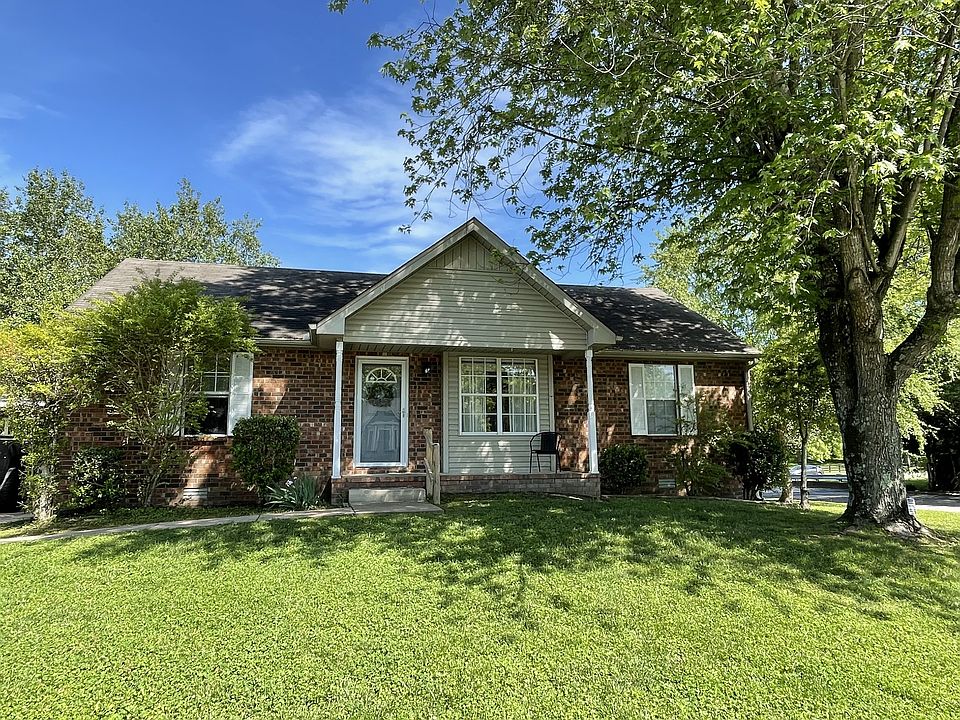 2nd image of 100 Scotts Creek Cir